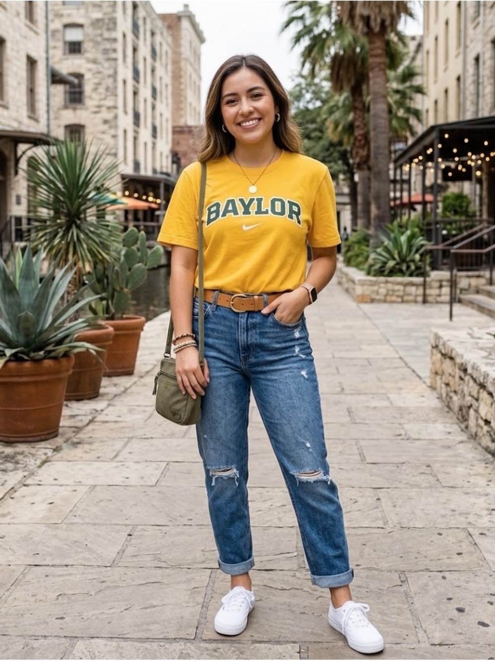 Nike Baylor Bears Yellow Green Regular Fit Short Sleeve Tee Size Small
